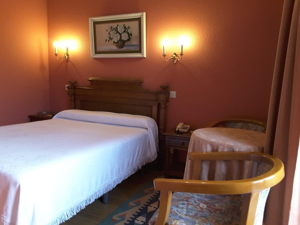 Hotel Riodeva Unquera Zewnętrze zdjęcie