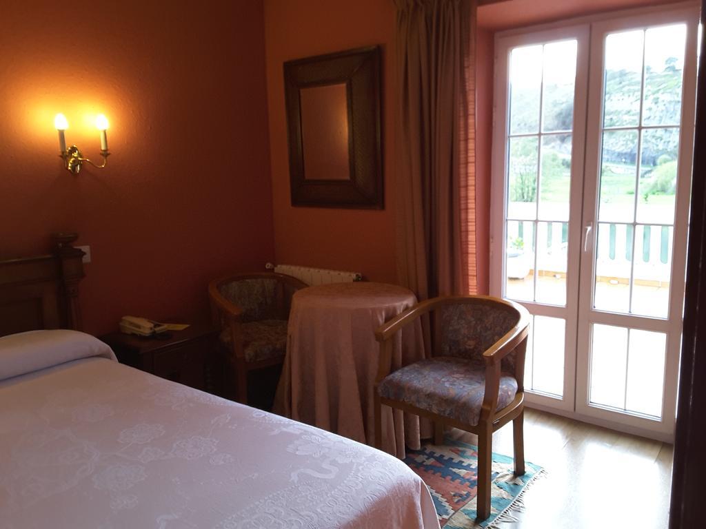 Hotel Riodeva Unquera Zewnętrze zdjęcie