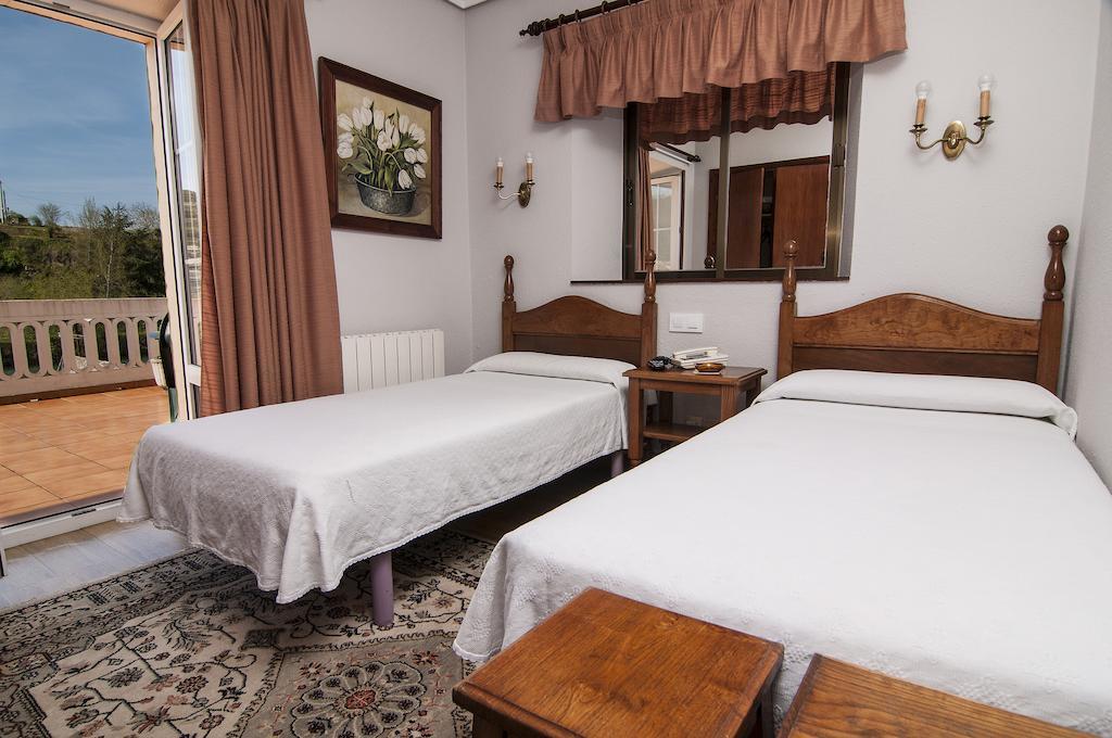 Hotel Riodeva Unquera Pokój zdjęcie